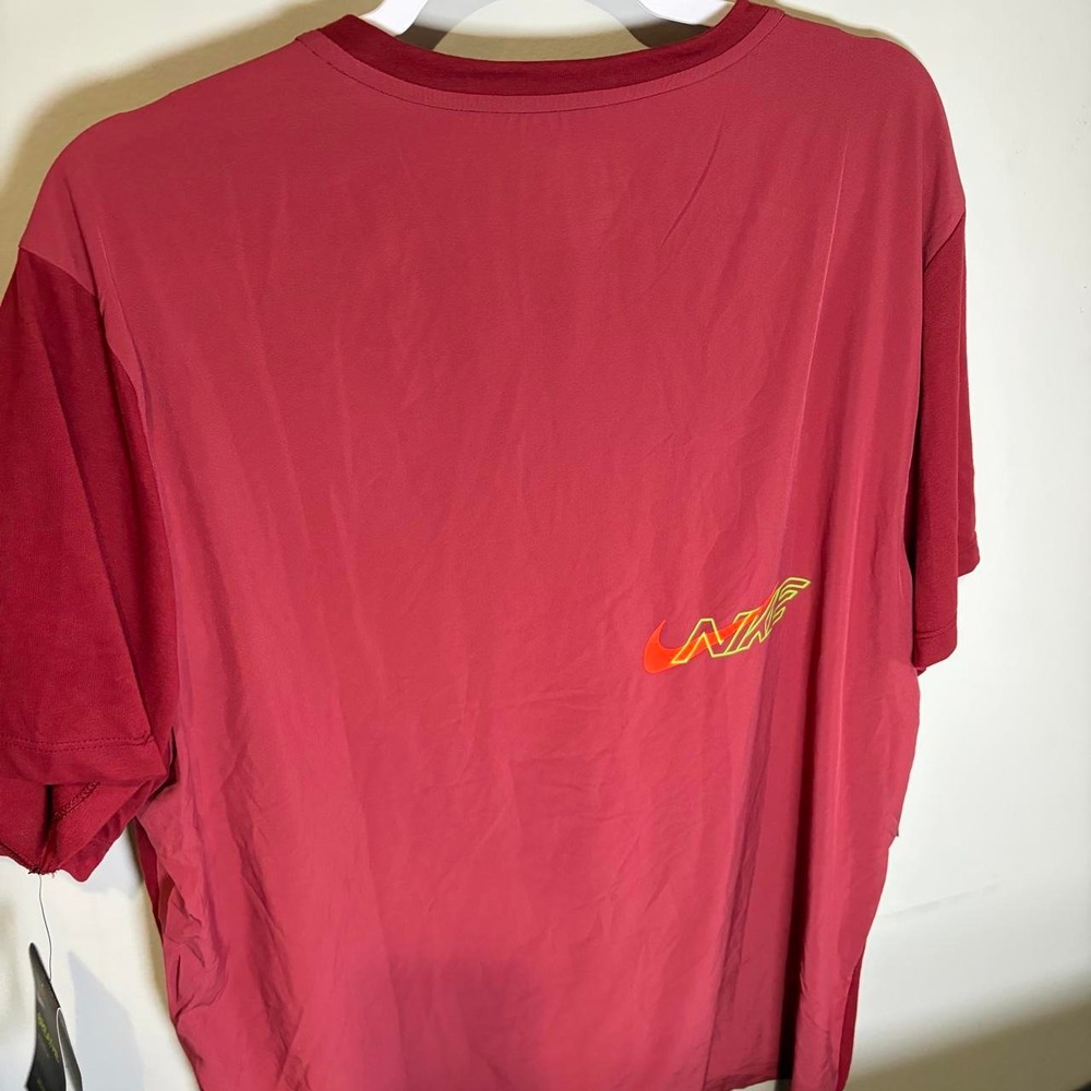 Nike running tee